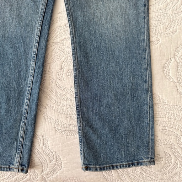 NWT - Abercrombie - Curve Love - Ultra High Rise 90s Straight Jean - Medium - Picture 8 of 13